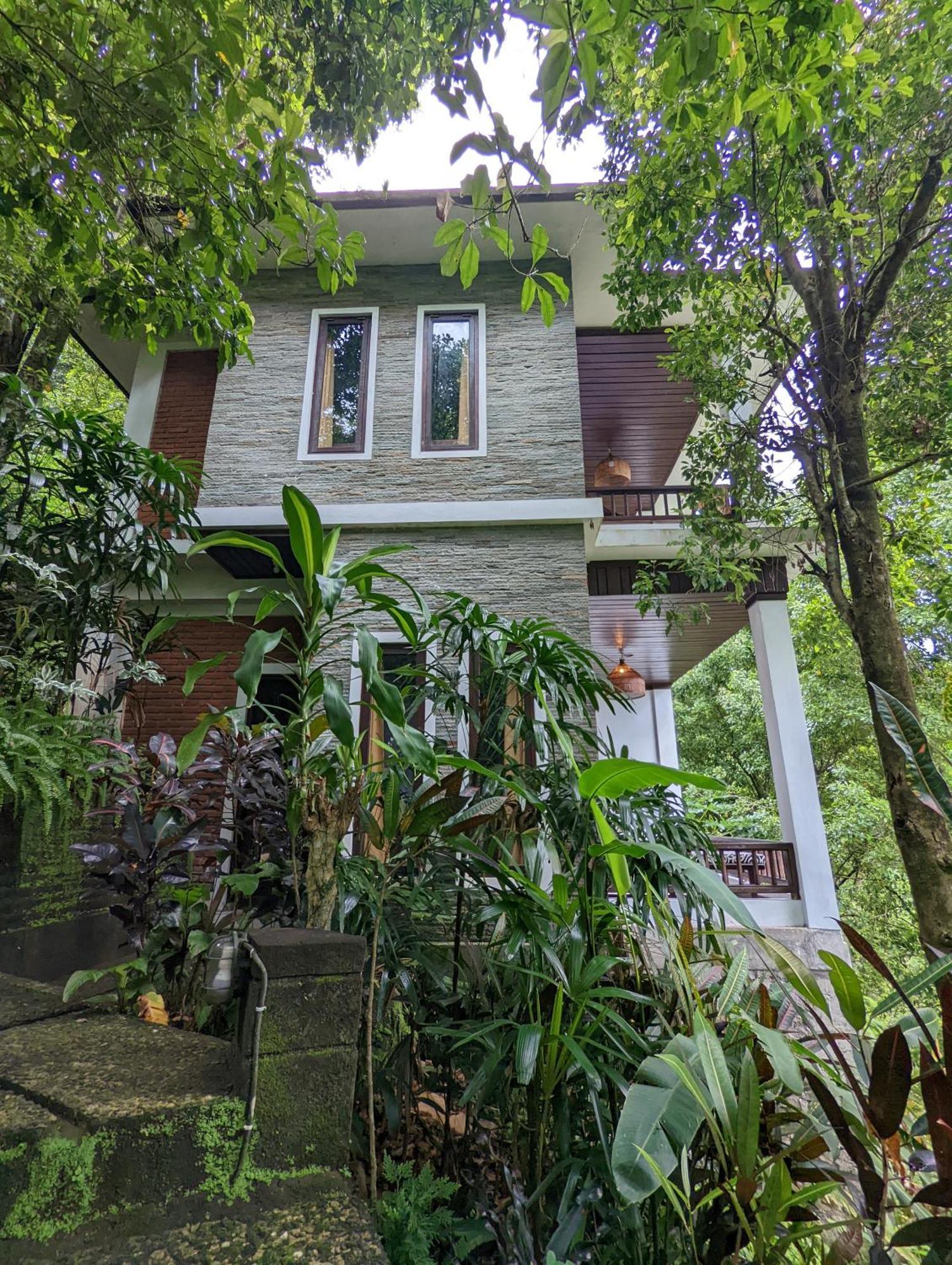 Bali Munduk Delux Bungalow Villa Singaraja  Exterior photo